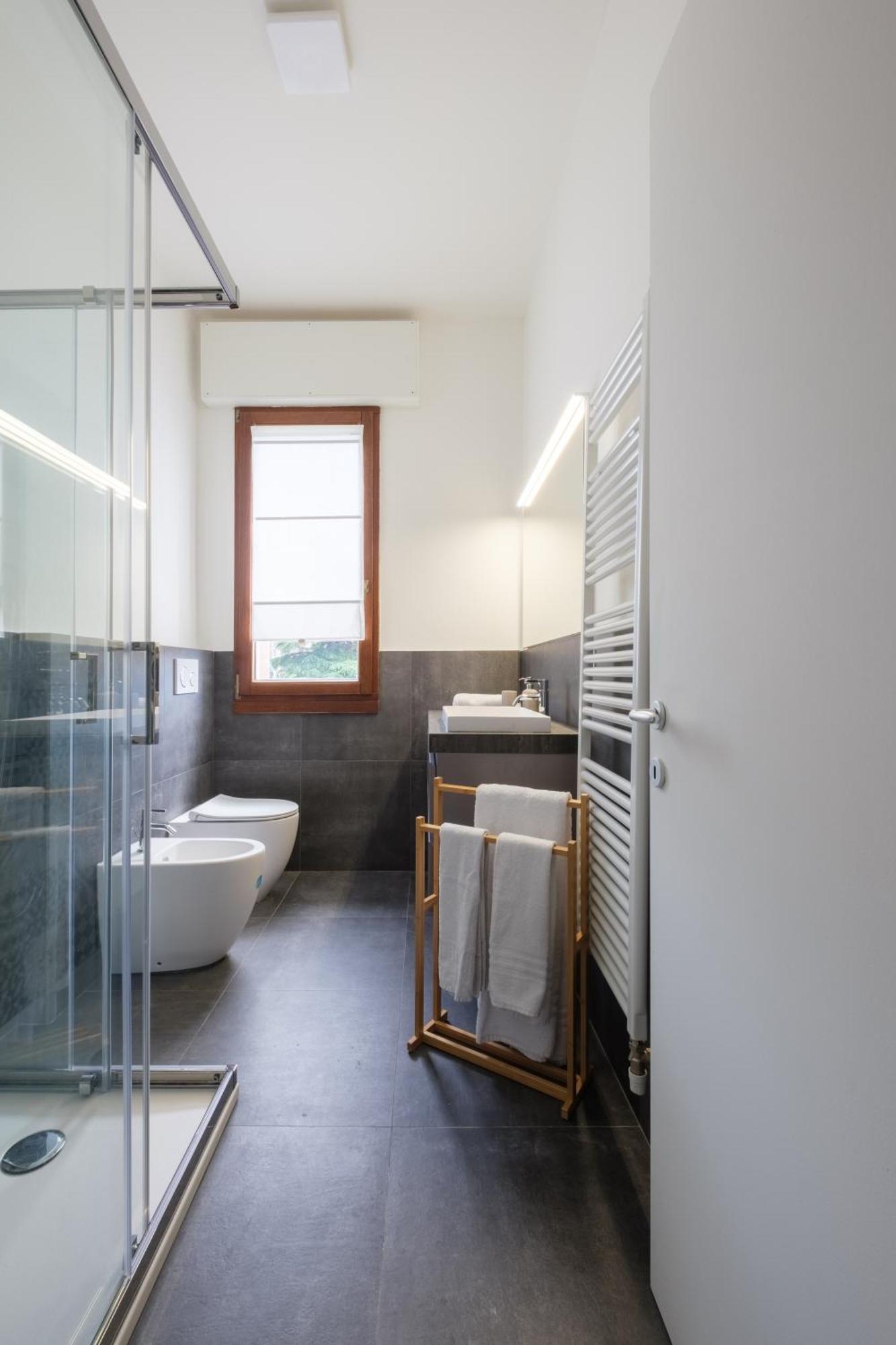 Oasis Of Tranquility Just Minutes From Downtown Apartment Bologna Bagian luar foto